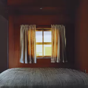 Curtains, Blinds & Drapes